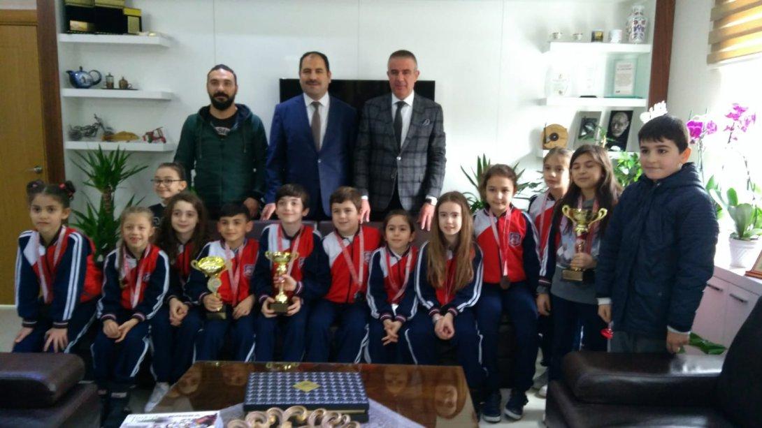 Bizimkent İlkokulu Jimnastik Şampiyonlarının Ziyareti