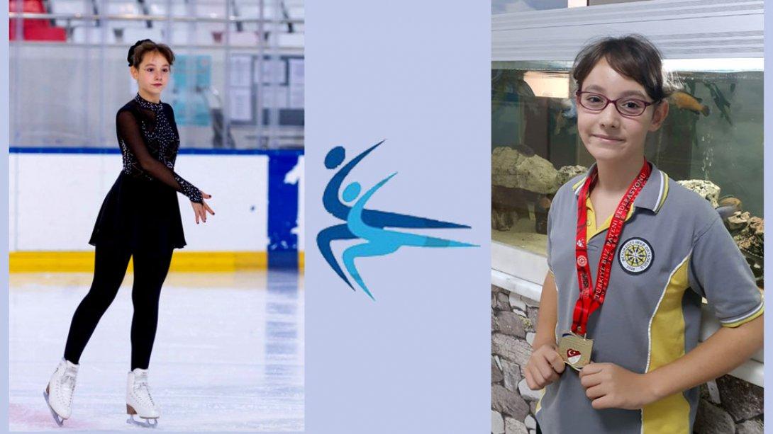 Beylikdüzü İMKB Ortaokulu Öğrencisi Buz Pateni Şampiyonu Oldu
