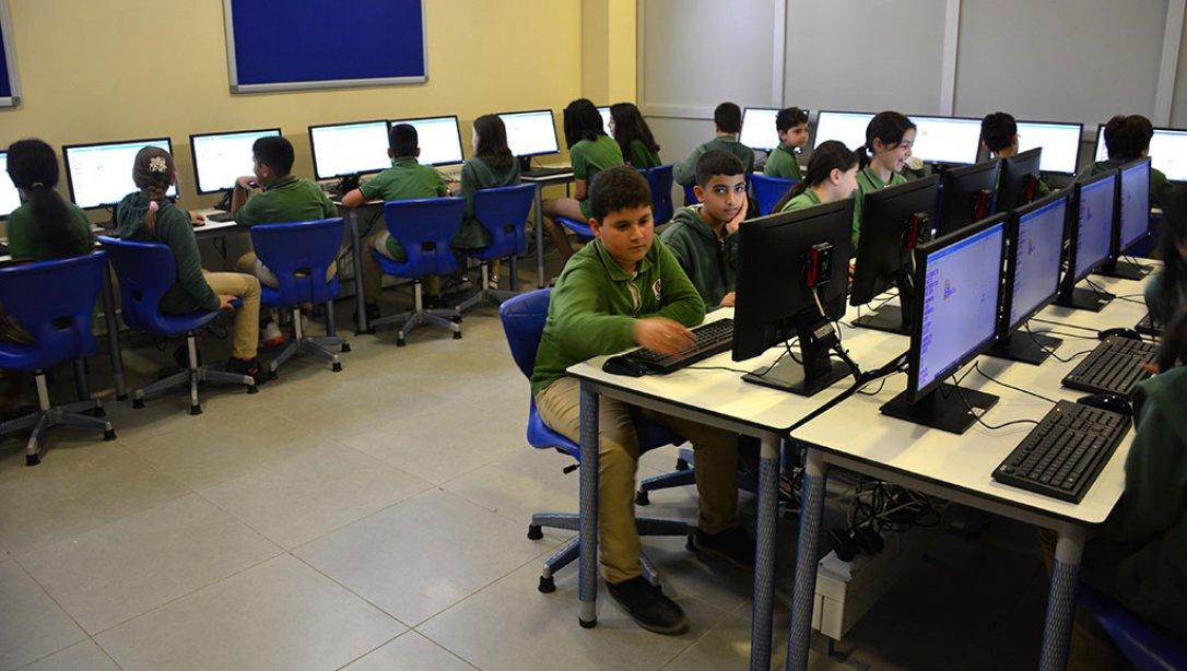 İlçemiz Cevat Güleç Ortaokulu'nda Bilişim Teknolojileri Sınıfı Açıldı